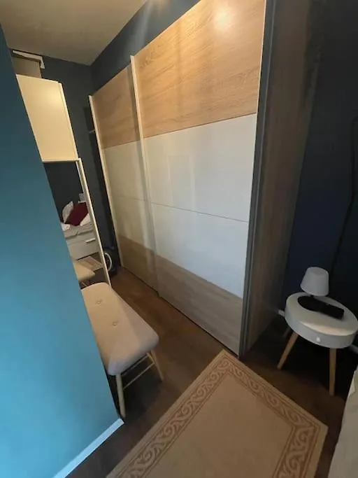 Appartement Feucht -Bhf 5 Min - Naehe Messe Apartment